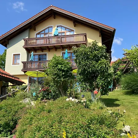 Zum Sonnenhuegel * 벡샤이트