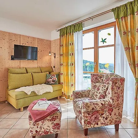 Zum Sonnenhügel Apartment *